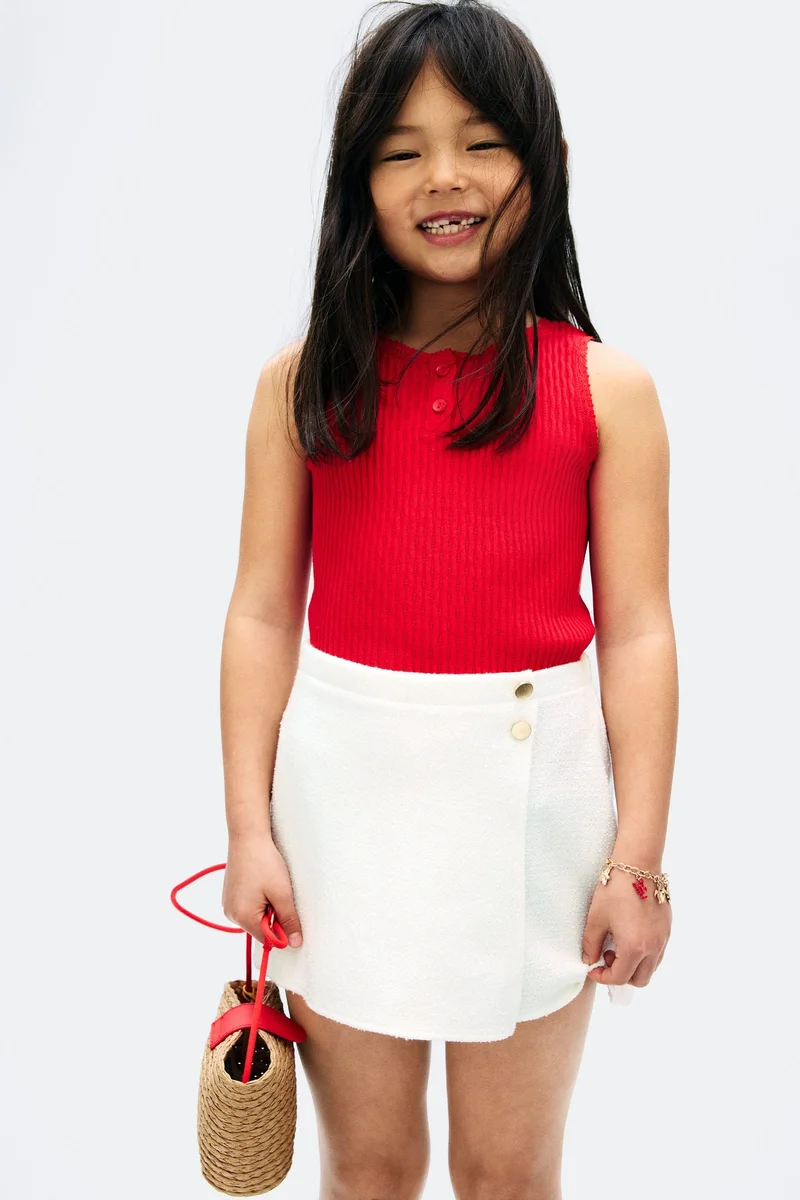 اتش اند ام تنورة بشورت مدمج بملمس بارز