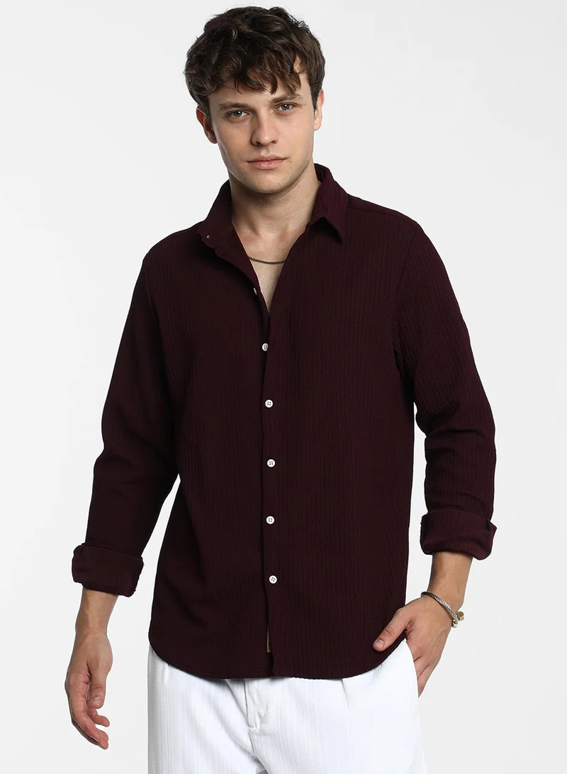 Campus Sutra Campus Sutra Men's Maroon Red Stripe-Creased Shirt For Casual Wear | Spread Collar | Long Sleeve | Button Closure | Shirt Crafted With Comfort Fit For Everyday Wear