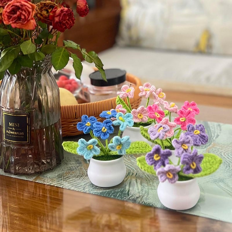 MofivKce Crochet Forget-Me-Not Potted Plants Handmade Artificial Flowers for Home Decor, Wedding, Birthday Gift for Friends and Family (Gradient Blue) - Image 4