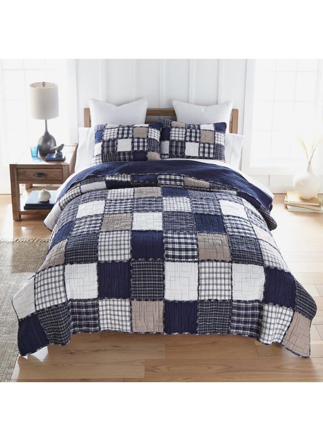 Donna Sharp Checkerboard Indigo- Queen Quilt Set, Measures 90 x 90, Includes 1 Quilt and 2 Standard Shams, Machine Washable - Image 1