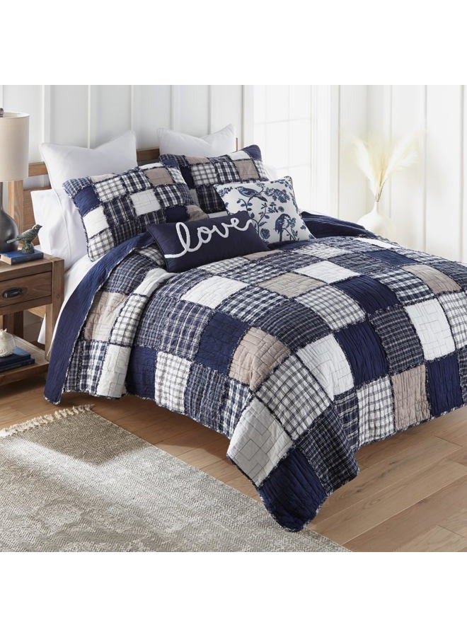 Donna Sharp Checkerboard Indigo- Queen Quilt Set, Measures 90 x 90, Includes 1 Quilt and 2 Standard Shams, Machine Washable - Image 2
