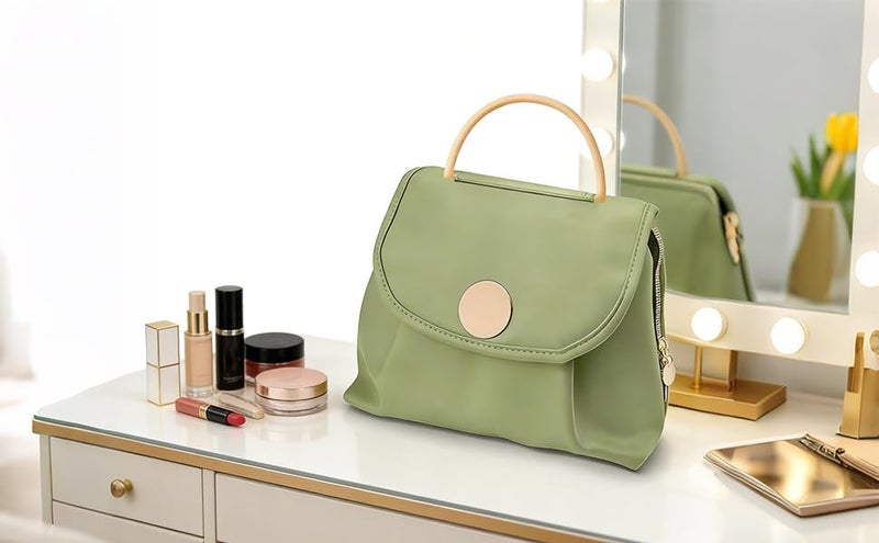 Green Leather Toiletry Bag, Waterproof Travel Cosmetic Makeup Organizer, 11.5 x 10.8 x 2.5 in / 29.3 x 27.5 x 6.4 cm Hanging Wash Pouch with Handle, Multi-layer Storage for Bathroom Essentials - Image 2