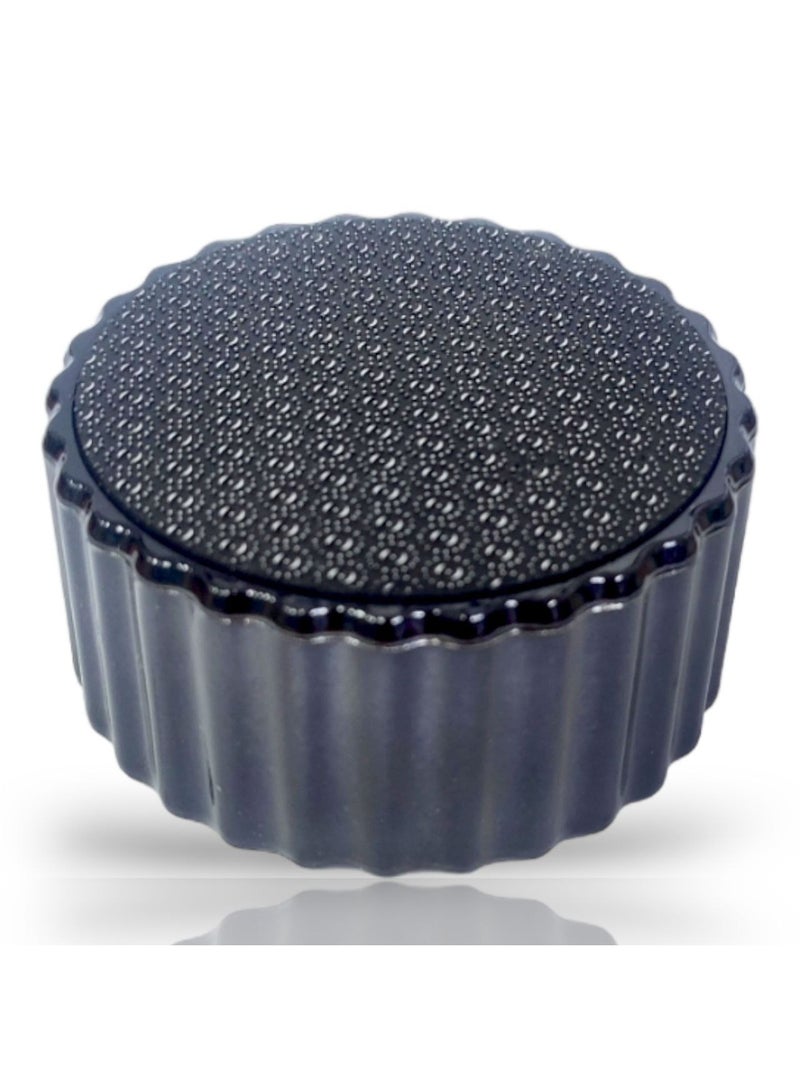 كريستالة ازالة الشعر ومبرد للاظافر و الجلد الميت 3×1 السحرية ، كريستالة ازالة الشعر بدون الم للرجال و النساء ، قابلة لاعادة الاستخدام و خفيفة الوزن و سهلة الاستخدام و بحجم مناسب للتنقل (اسود) - Image 4