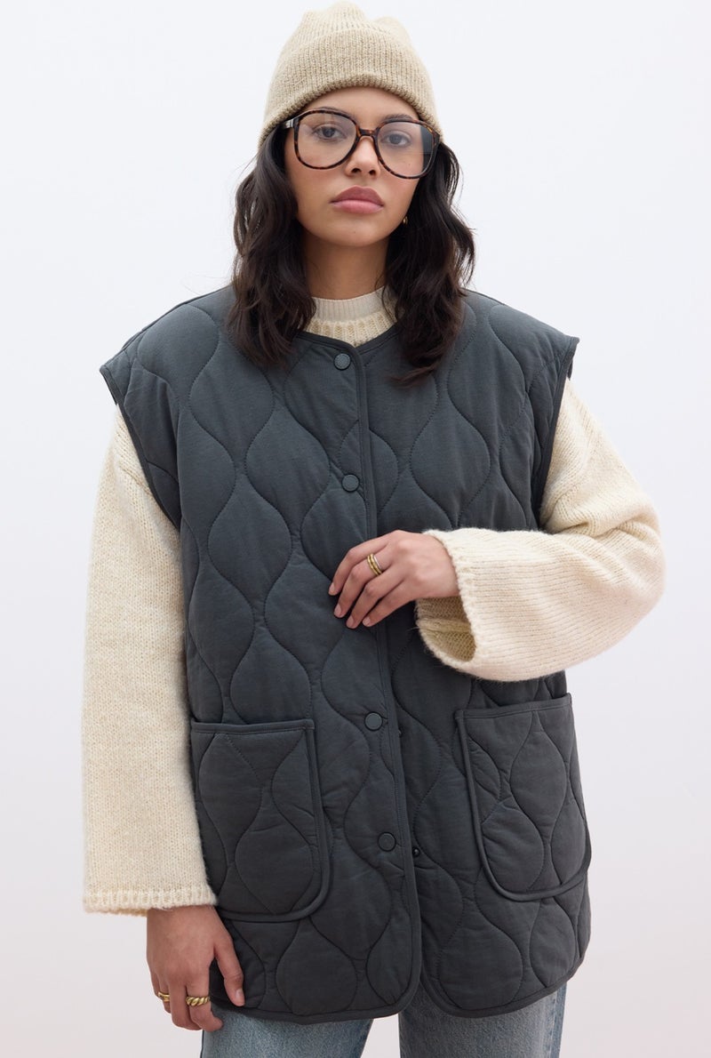 Manuka Quilted Pocket Vest Anthracite  - Image 2