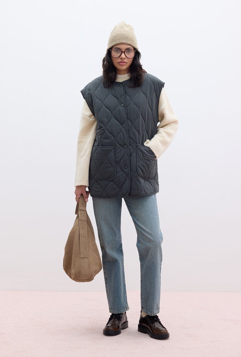Manuka Quilted Pocket Vest Anthracite  - Image 3