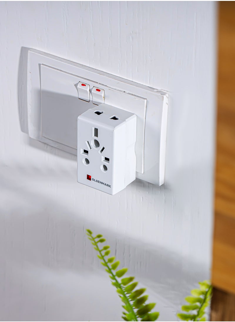 Olsenmark - Olsenmark 3 Way Universal Adaptor- OMES1895, Square Pin, Global Compatibility, Three Ports, Compact and Portable Design - Image 1