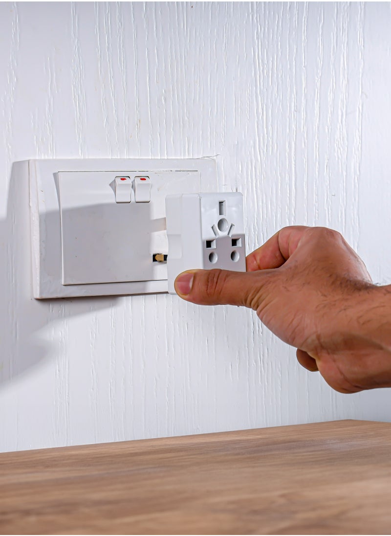 Olsenmark - Olsenmark 3 Way Universal Adaptor- OMES1895, Square Pin, Global Compatibility, Three Ports, Compact and Portable Design - Image 1