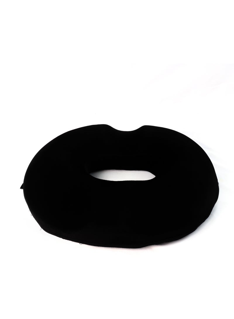 ماكس كمفورت وسادة طبيه للوقايه من آلام البواسيرعند الجلوس لفترات طويلة والحصول على راحة مثالية , مقعد من الميموري الامريكي عالي الجودة مع غطاء من القطيفة الناعمة الملمس القابل للغسل, لون اسود - Image 1