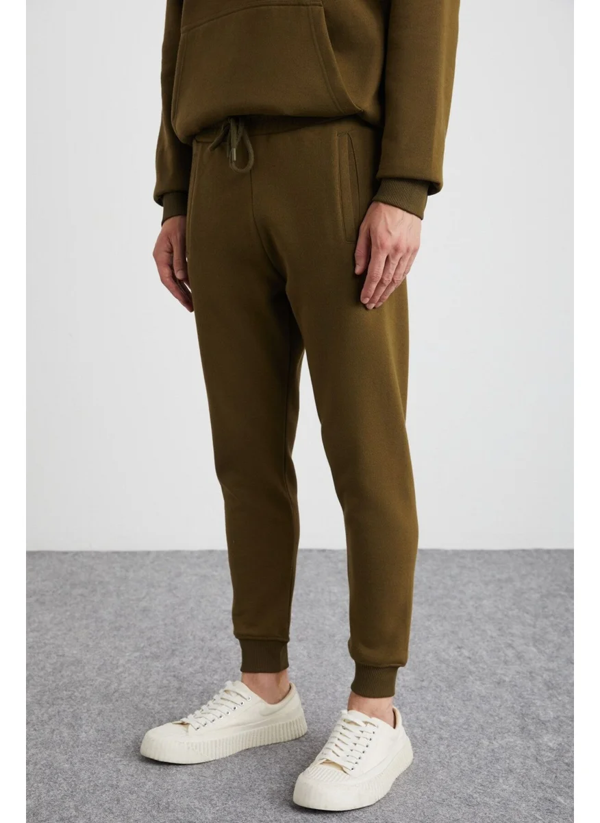 جريميلانج Hakone Men's Basic Soft Regular Fit Elastic Leg Organic Cotton Khaki Sweatpants
