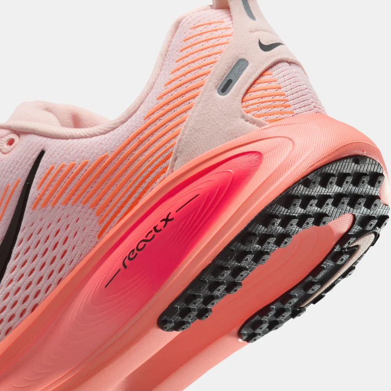 Nike Kids' Vomero 18 Road Running Shoes