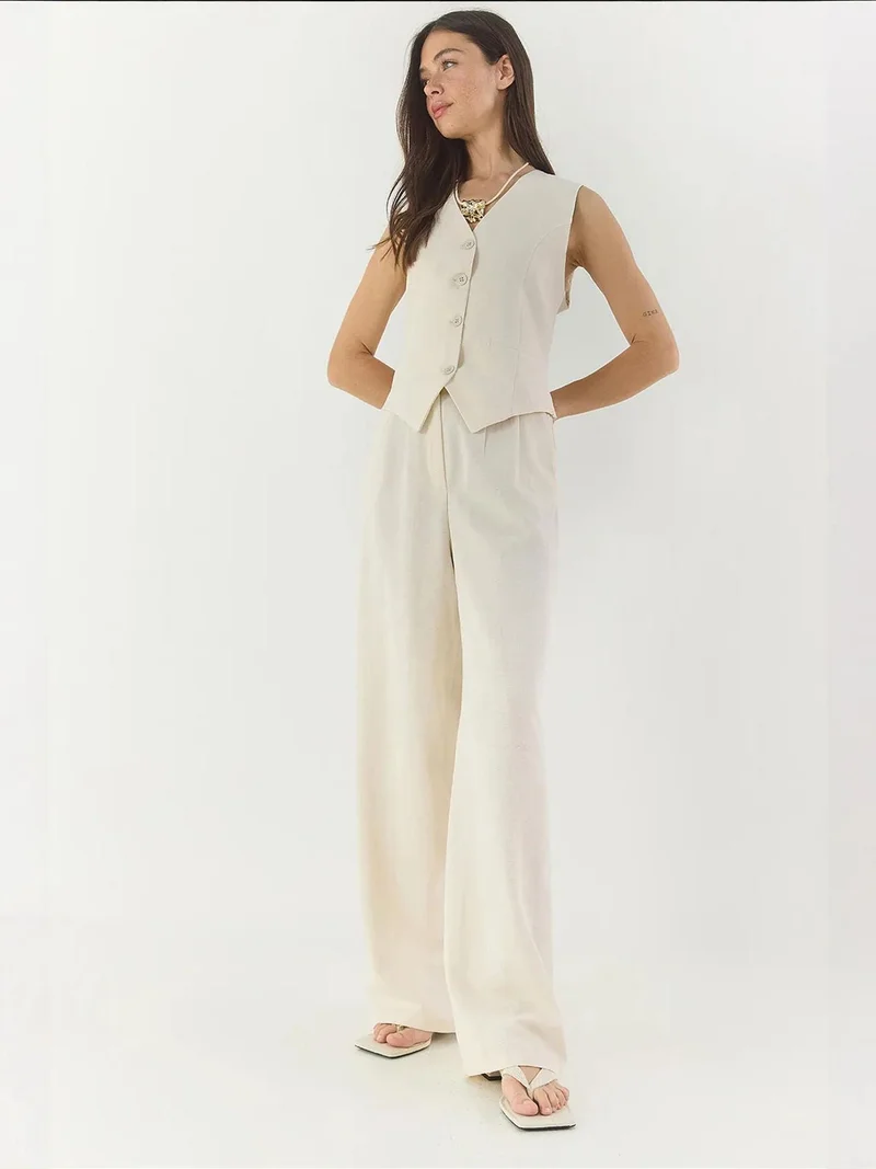 Bianco Lucci LUCCI V-neck Vest and Wide Leg Pants Two-Piece Coord Set
