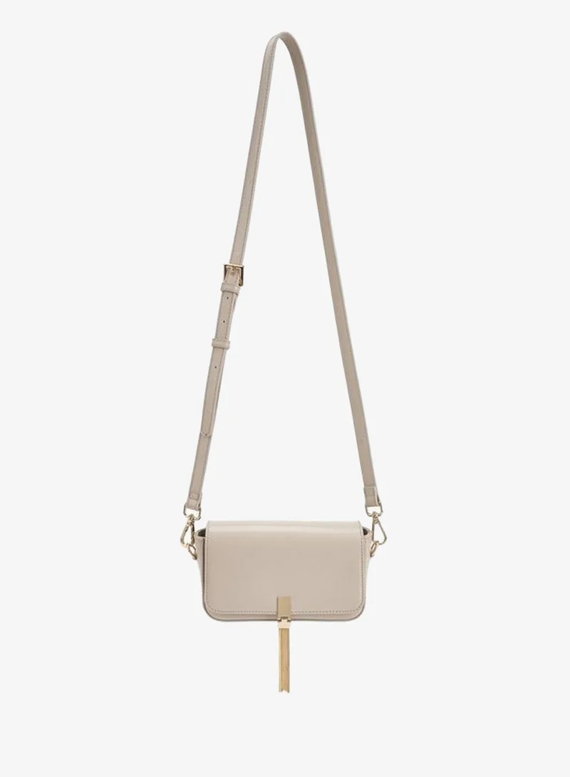 سيليست Tassel Accent Crossbody Bag With Adjustable Strap