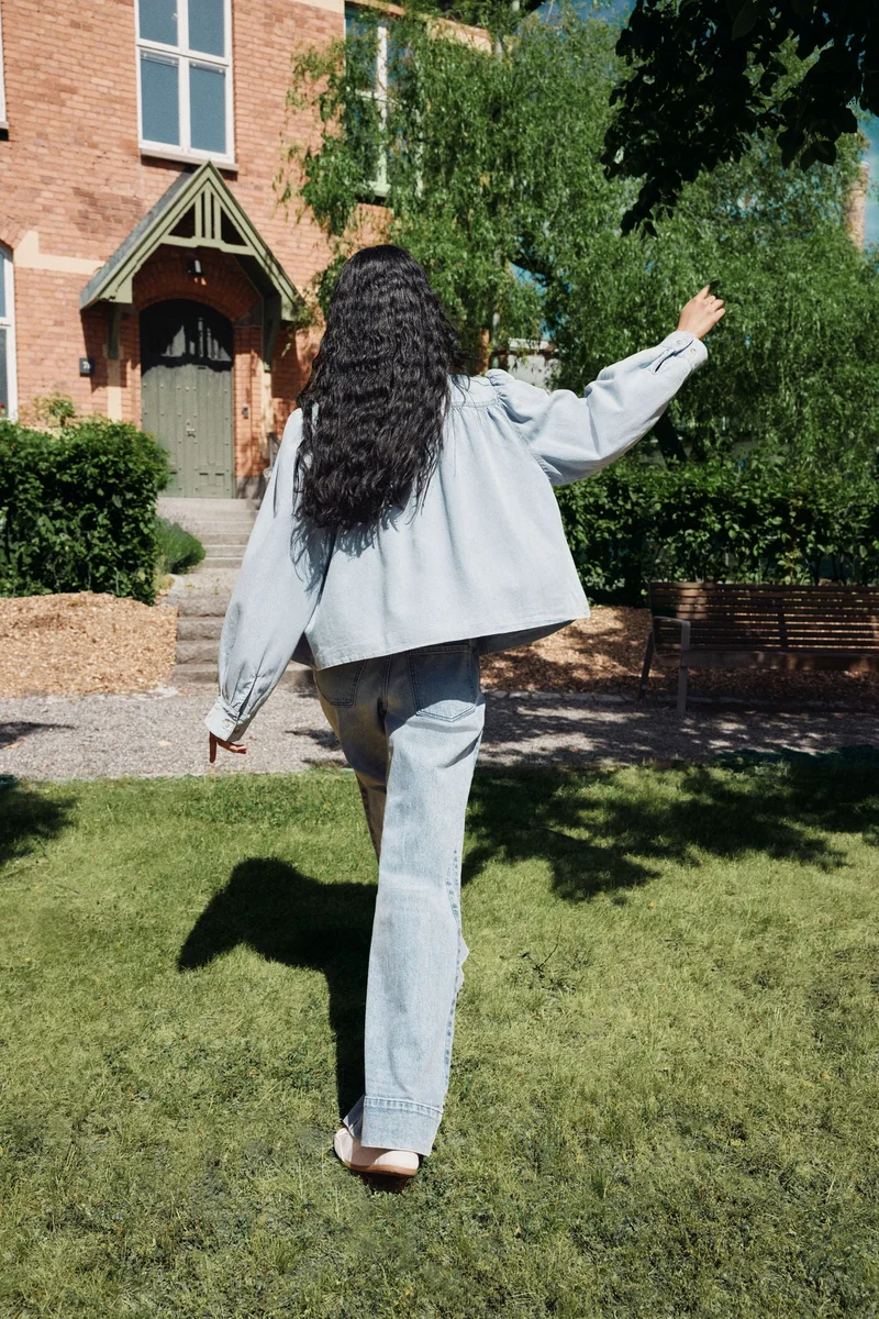 H&M Flared Regular Jeans