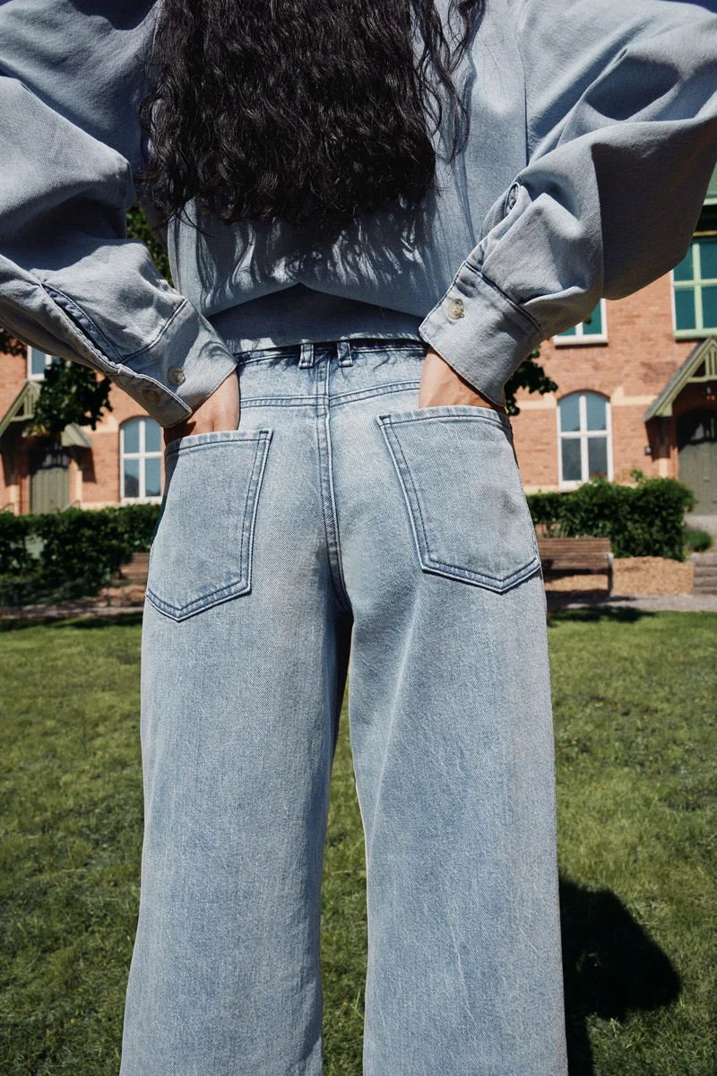 H&M Flared Regular Jeans