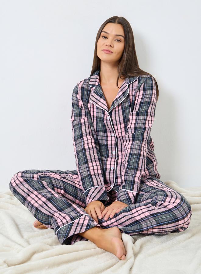 ستايلي طقم قميص بنقشة مربعات وأزرار أمامية مع بنطال - Image 1