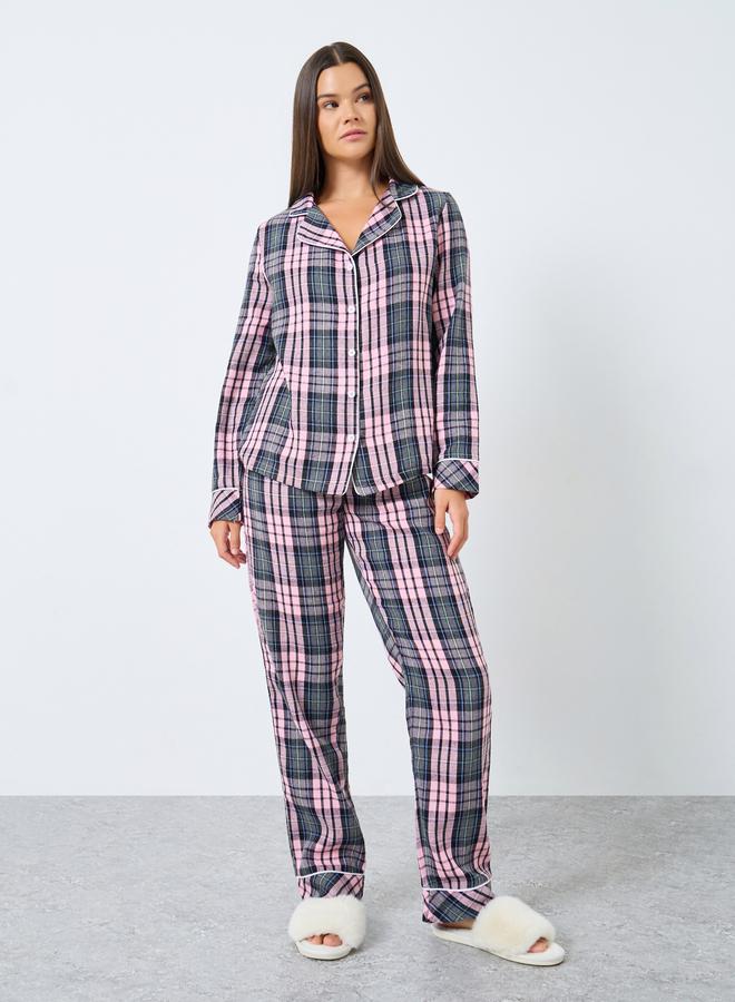 ستايلي طقم قميص بنقشة مربعات وأزرار أمامية مع بنطال - Image 2