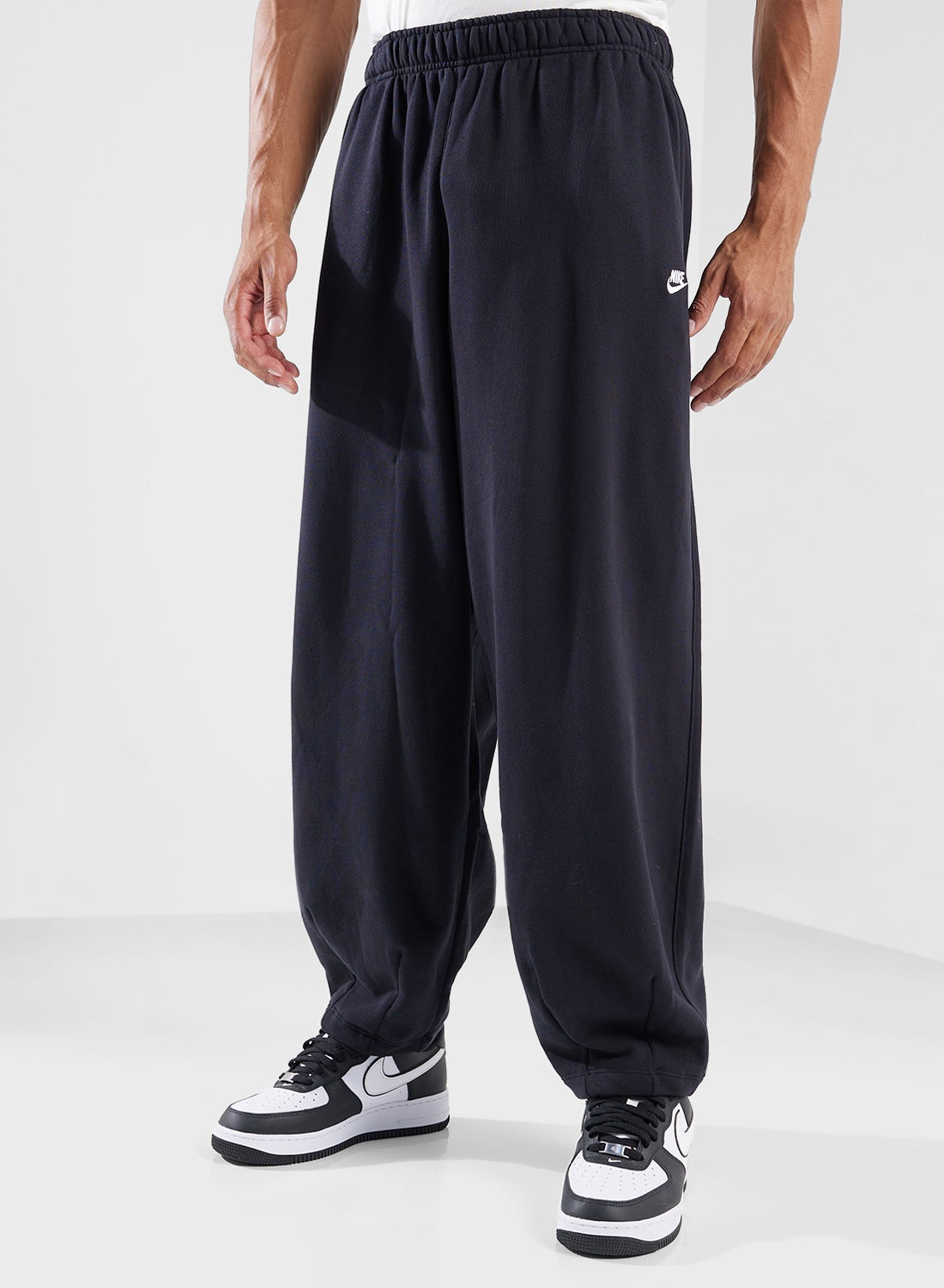 mens nike sweatpants large