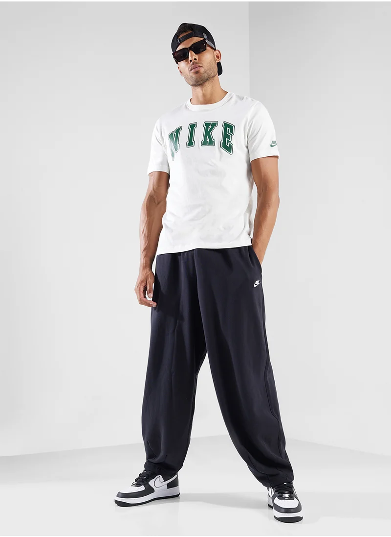 نايكي Club Fitted Oversized Sweatpants