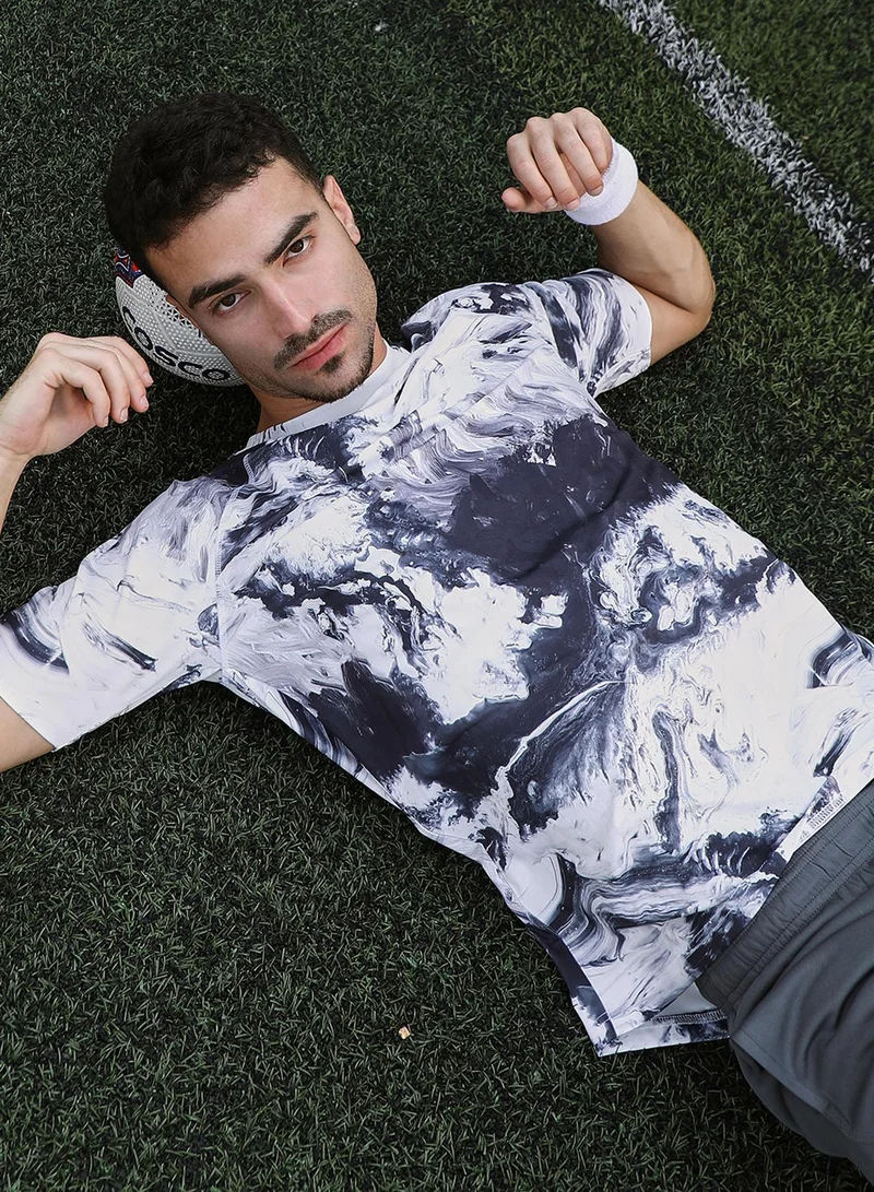 Campus Sutra Campus Sutra Men's Charcoal Black & Cream White Contrast-Brushed Activewear T-Shirt For Casual Wear | Crew Neck | Short Sleeves | Jersey T-Shirt Crafted With Comfort Fit For Everyday Wear