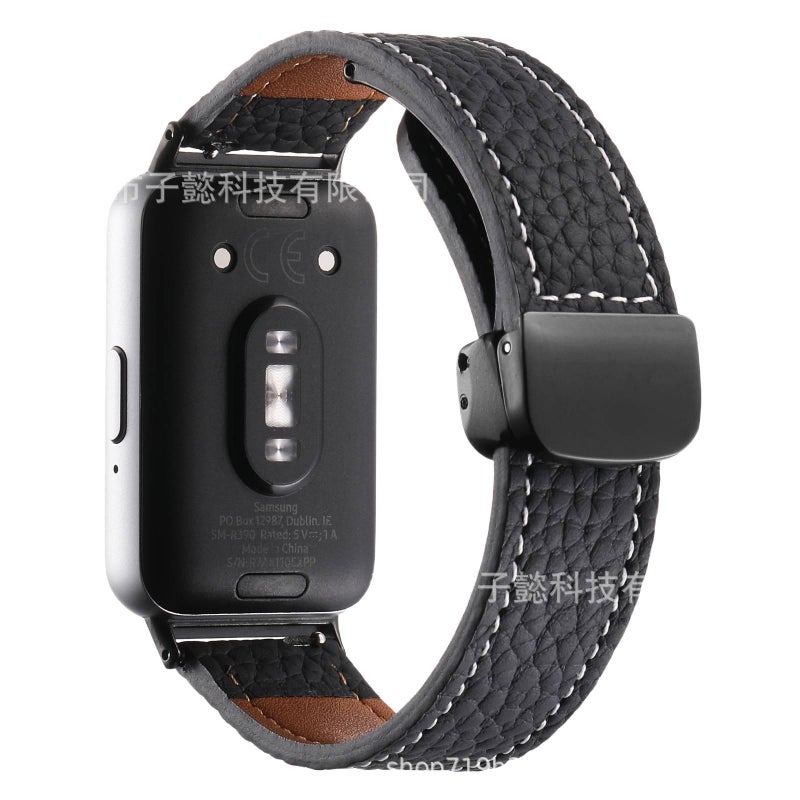 سوار ساعة ذكية سوار جلدي كلاسيكي متوافق مع Samsung Galaxy Watch بملاءمة قابلة للتعديل وحزام بديل باللون أسود قابل للتعديل - Image 5