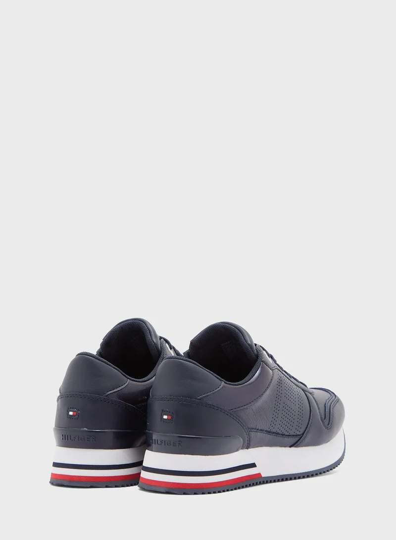 TOMMY HILFIGER Logo Printed Low Top Sneaker