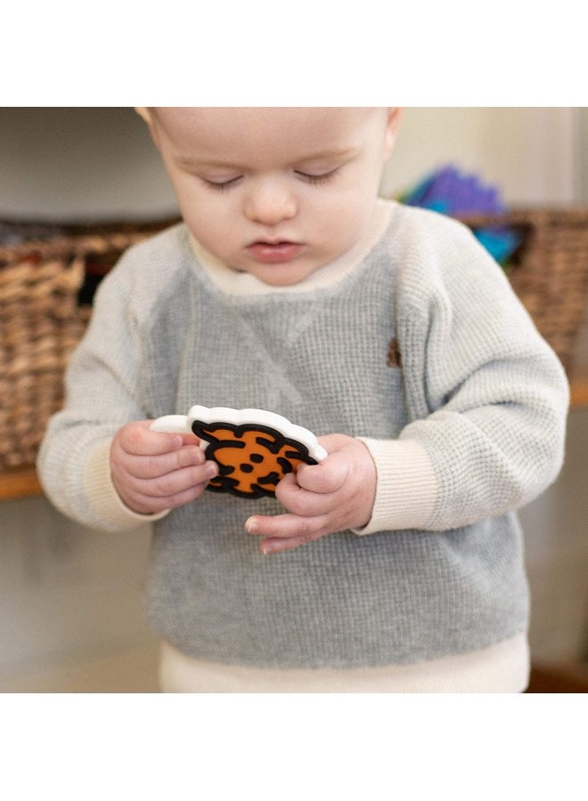 فات براين تويز عضاضة مخ من Fat Brain Toys - برتقالية - عضاضة سيليكون محببة للأطفال - Image 4