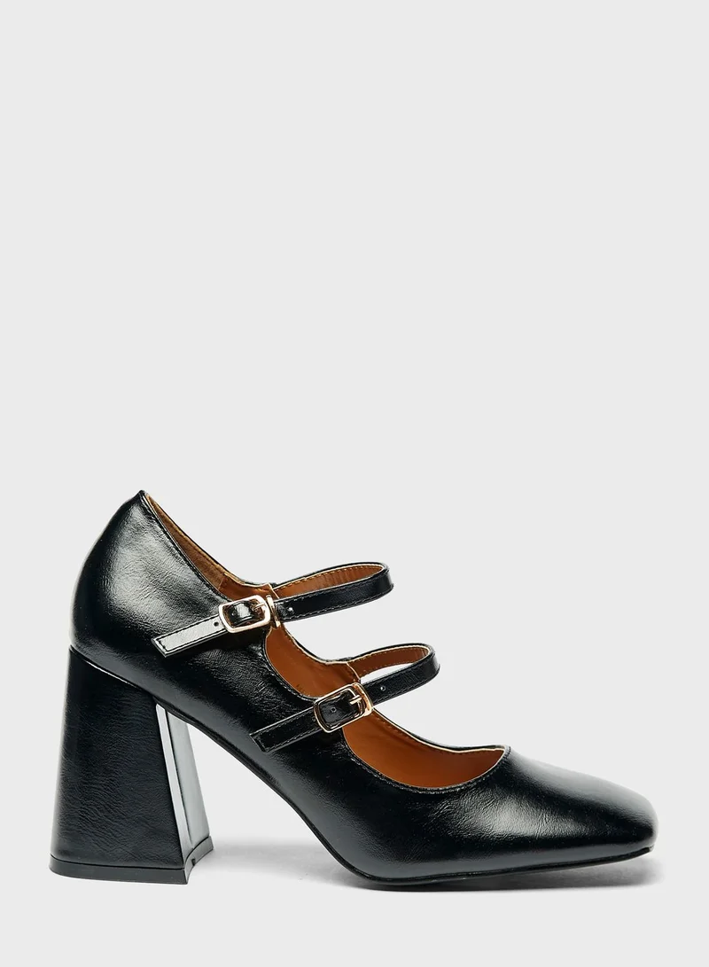 شو اكسبرس Square Toe Pumps