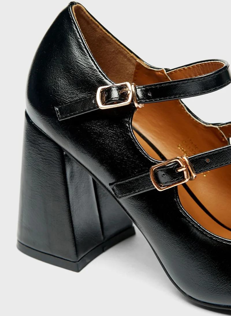 شو اكسبرس Square Toe Pumps
