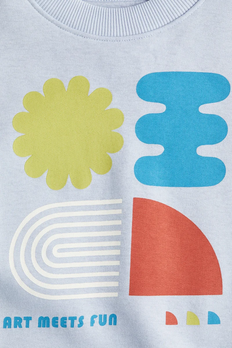 اتش اند ام بلوزة بطبعة مميزة