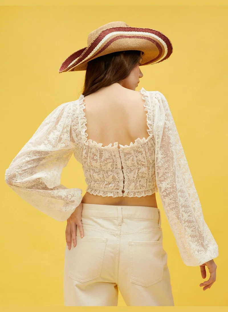 كوتون Puff Sleeve Lacy Crop Blouse