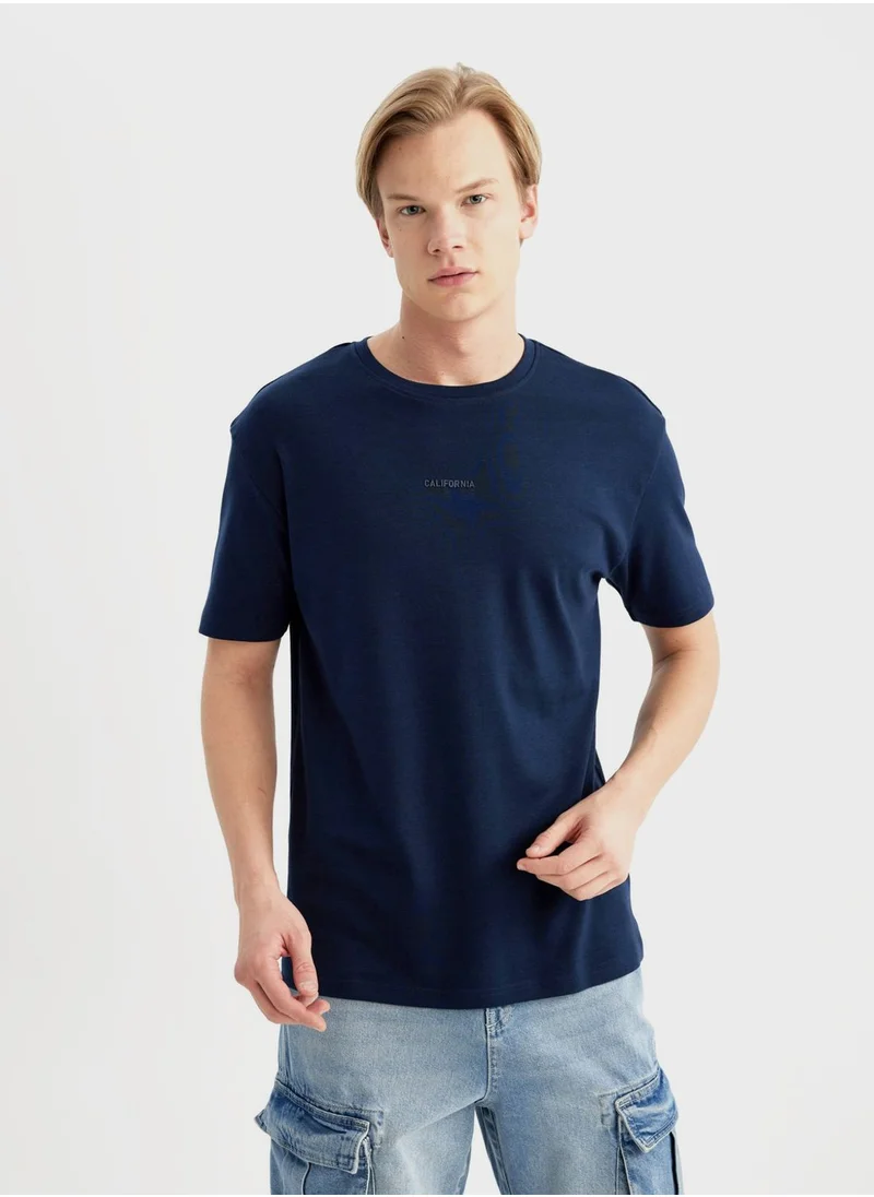 ديفاكتو Regular Fit Crew Neck Printed T-Shirt