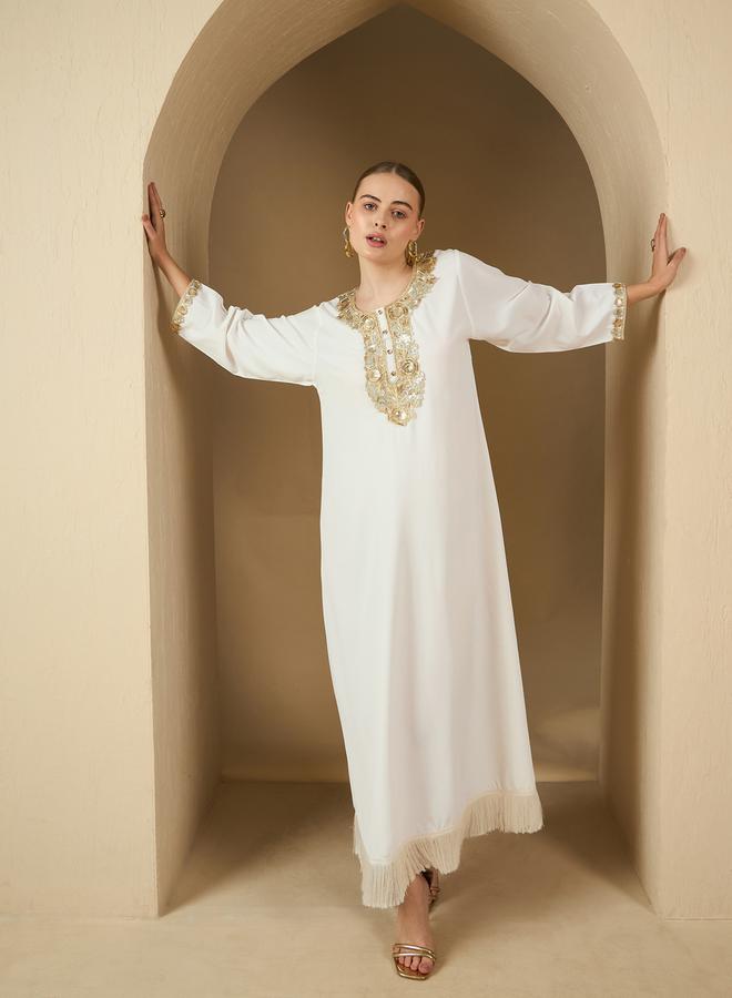 ستايلي جلابية - بياقة مستديرة وتطريز دانتيل - Image 1