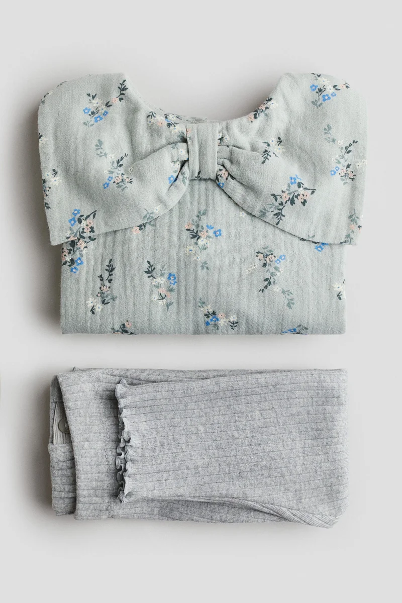 اتش اند ام طقم من لغينغز مع بلوزة - عبوة من قطعتين