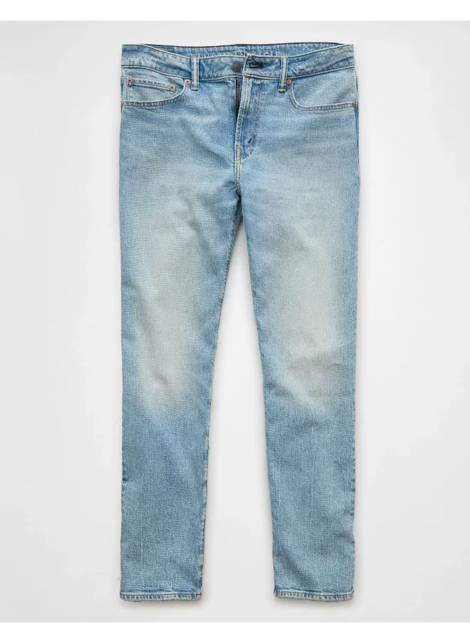 امريكان ايجل Light Wash Straight Fit Jeans