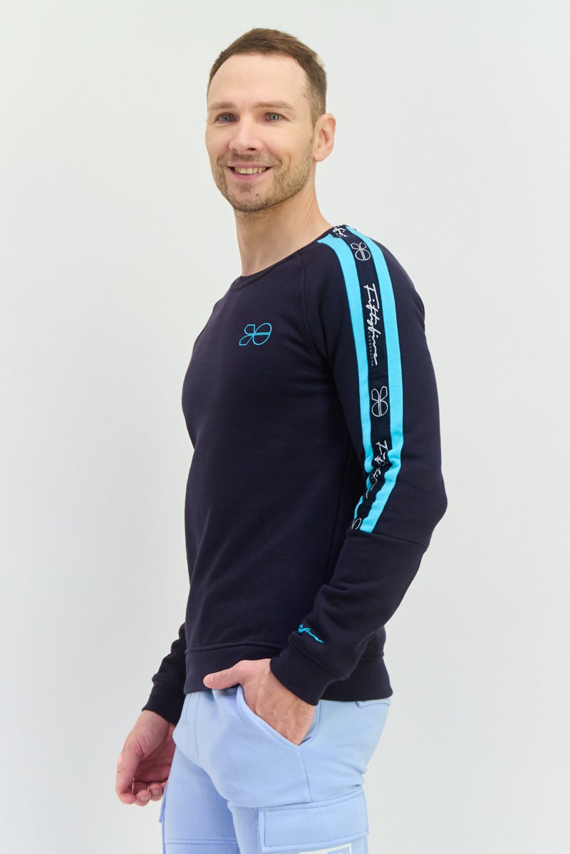CROSSHATCH سويت شيرت بأكمام طويلة بياقة دائرية للرجال بشعار العلامة التجارية، أزرق داكن - Image 4