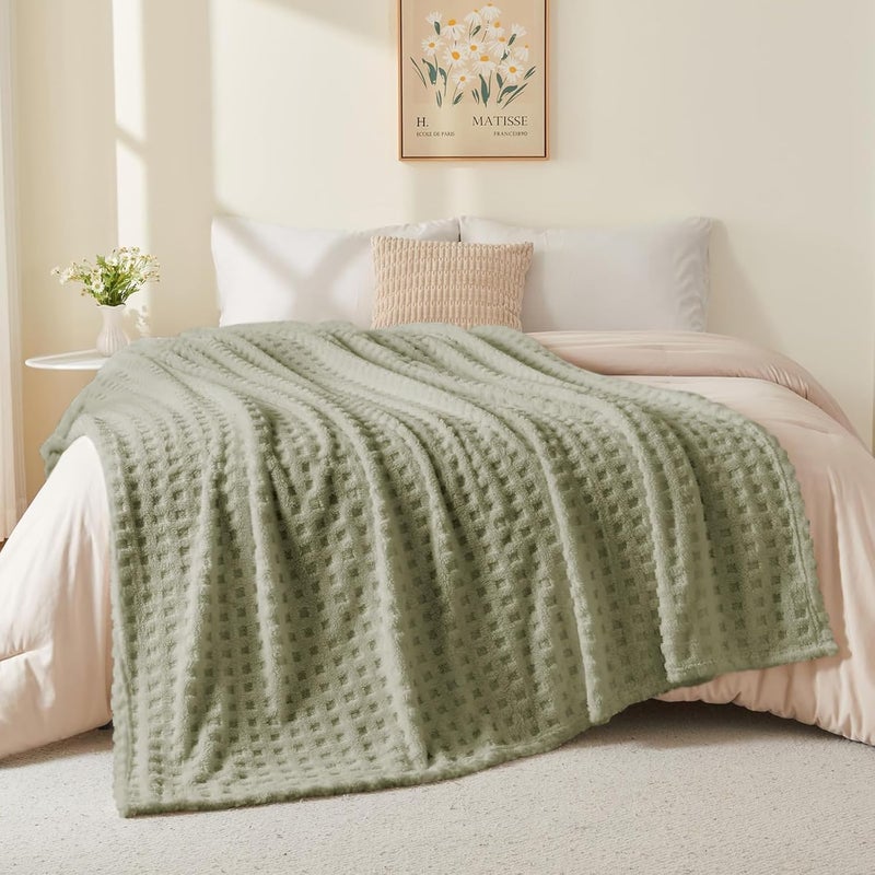 Wajade Fleece Throw Blanket, Fluffy Faux Fur Blanket for Bed Sofa Couch, Soft Warm Thick Blanket,waffle Sage Green-127X178 - Image 4