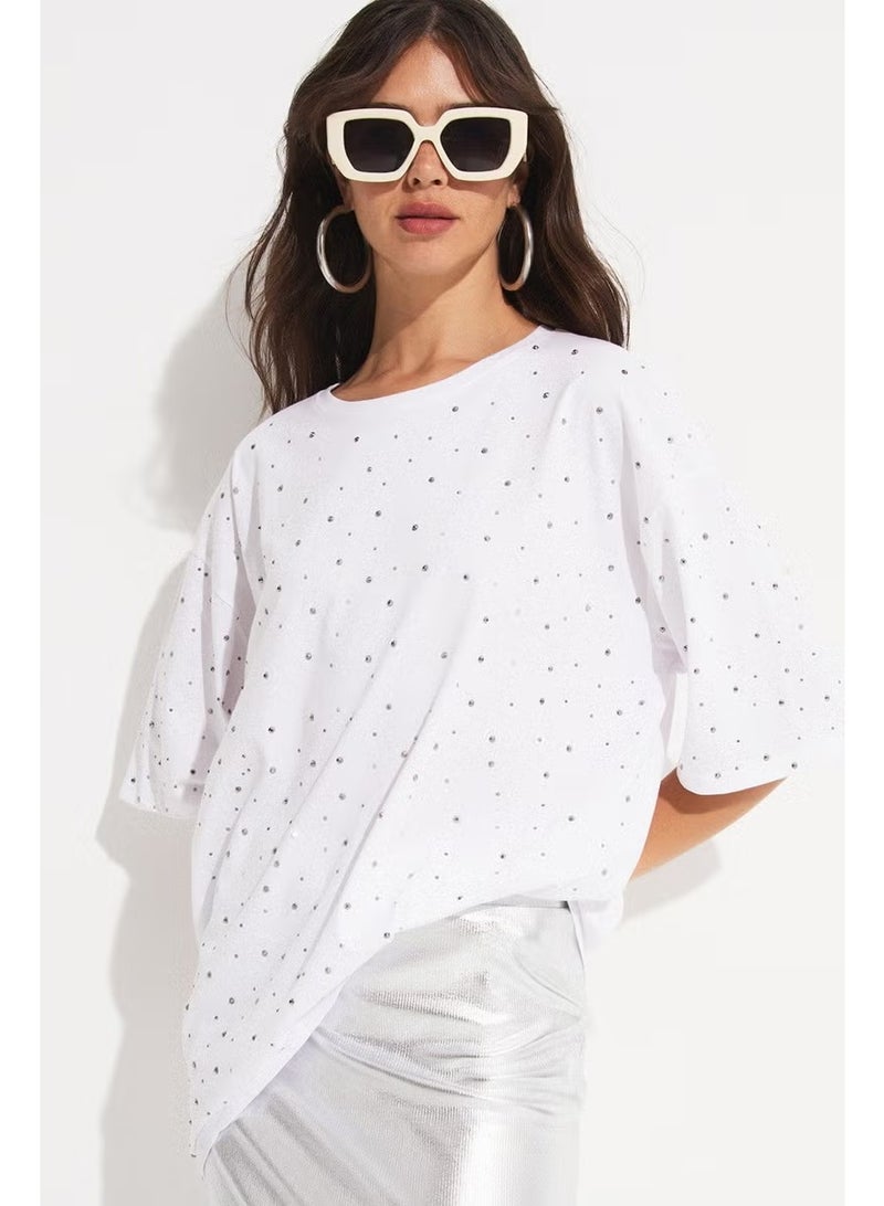 JUNE Women's Crew Neck Stone Detailed Oversize Cotton T-Shirt - Image 1
