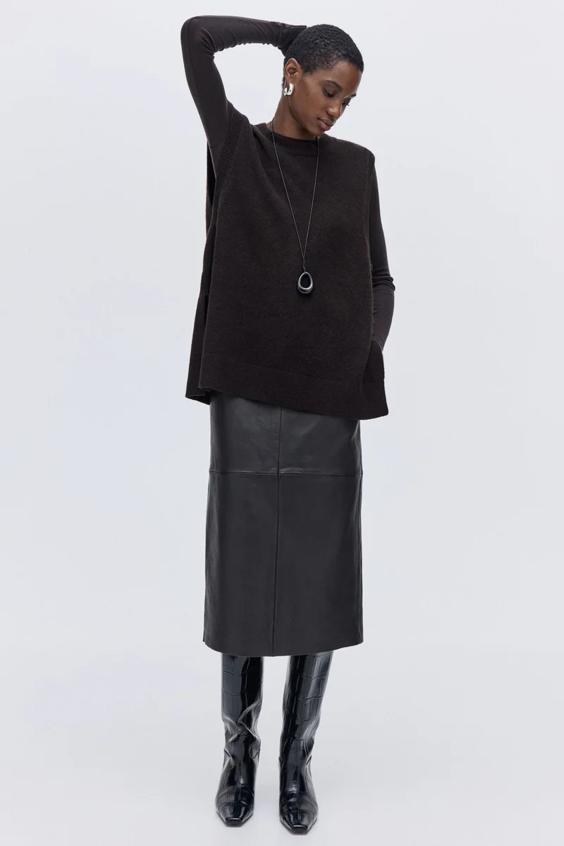 اتش اند ام سترة بدون أكمام