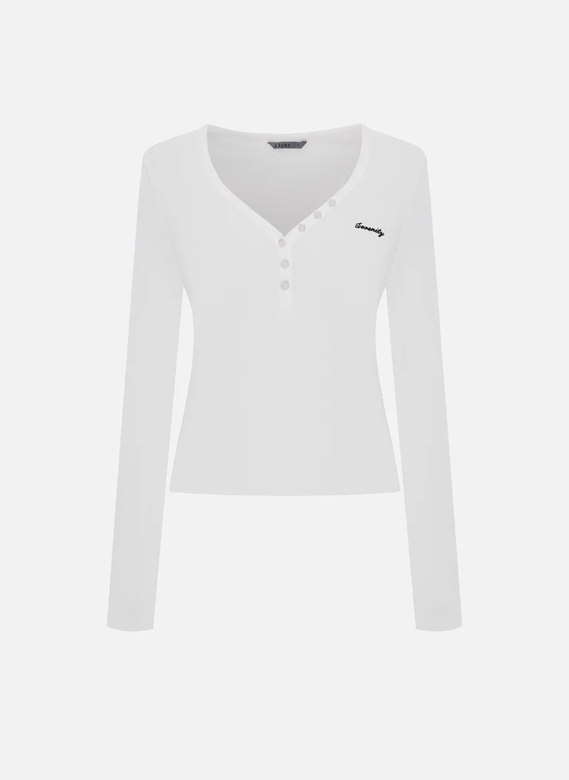 Lichi Knitted longsleeve with buttons and embroidery