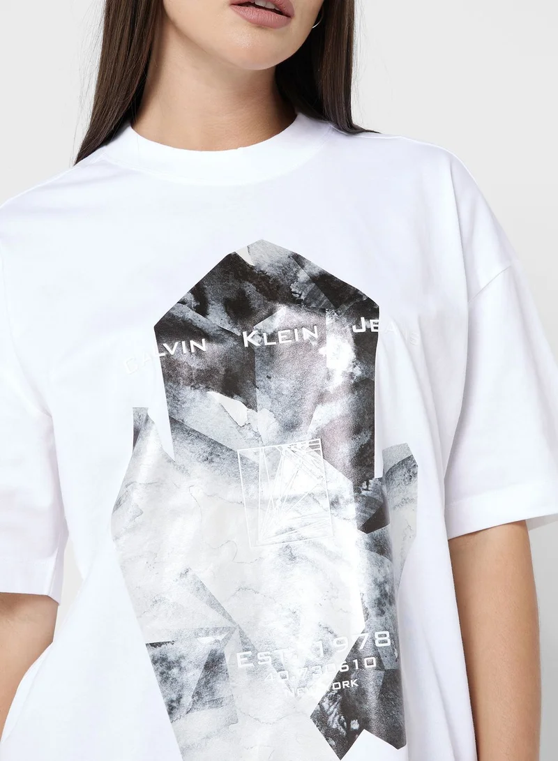 Calvin Klein Jeans Crew Neck Graphic T-Shirt
