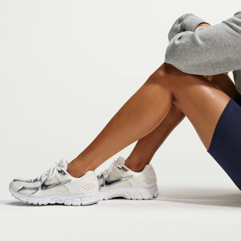 Nike White Women's Everyday Plus Cushioned Socks (3 Pack) for Women | Best Price UAE