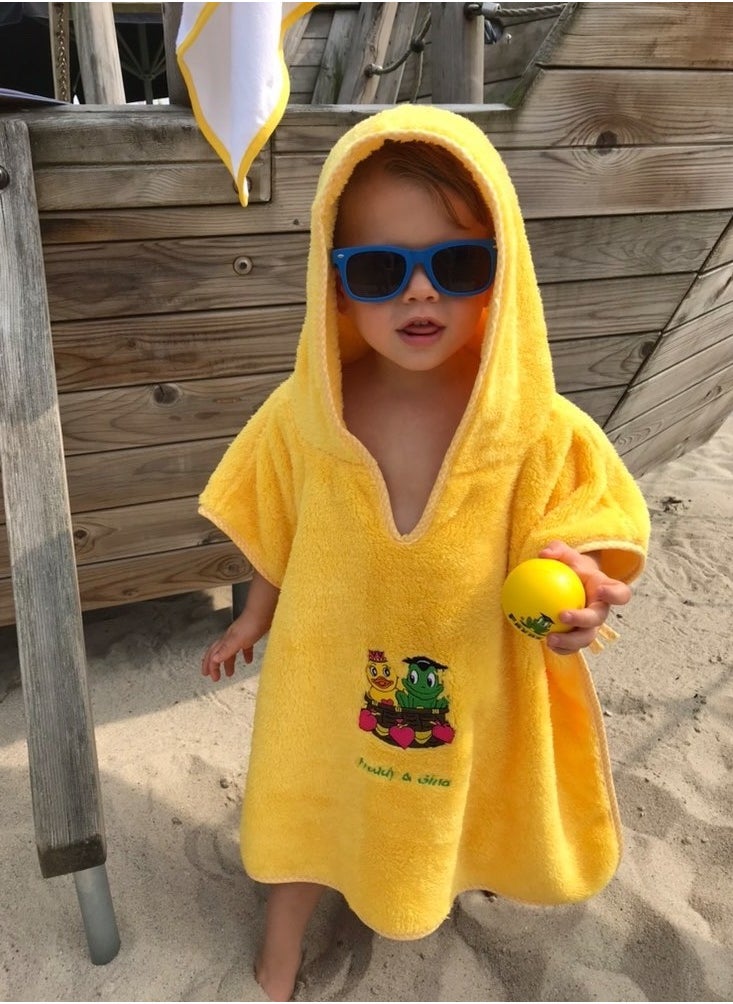 FREDS SWIM ACADEMY Freds Swim Academy Poncho Soft Welsoft Polyester with Fred & Gina Motif Approximately 60 x 55 cm Yellow  - Image 4