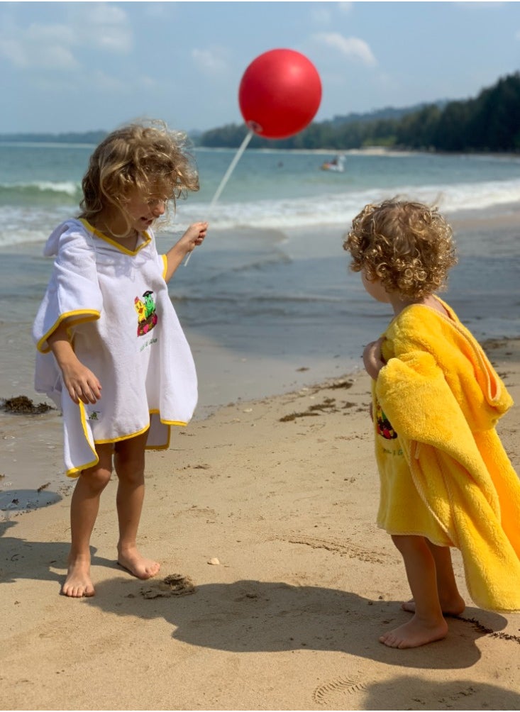 FREDS SWIM ACADEMY Freds Swim Academy Poncho Soft Welsoft Polyester with Fred & Gina Motif Approximately 60 x 55 cm Yellow  - Image 5