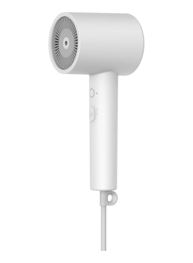 Xiaomi مجفف شعر مي الأيوني H300 | غلاف فائق القصر 9.5 سم | تدفق هواء كبير جداً 20 م/ث | 50 مليون أيون سالب | تحكم ذكي في درجة الحرارة 57°C | أبيض - Image 1