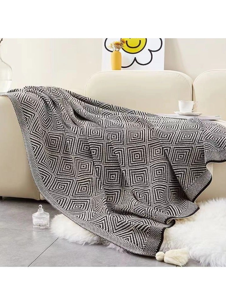 ميستي بلو بطانية أريكة مزخرفة، بطانية محبوكة باللونين الأبيض والأسود مع شرابة، بطانية ناعمة ومريحة للقيلولة على سرير الأريكة في جميع الفصول (50 × 60 بوصة) - Image 4