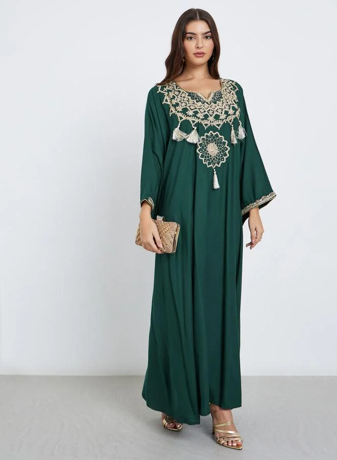 Amirah Amirah Green Embroidered A-Line Maxi Jalabiya