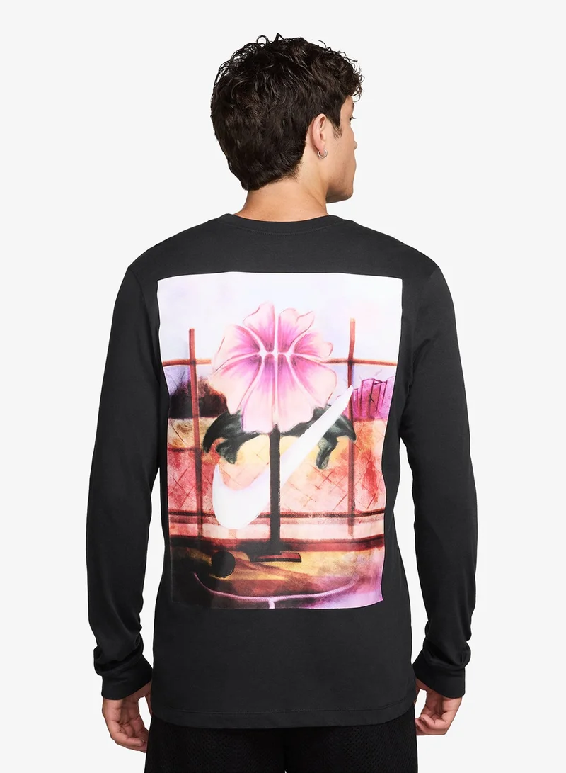 Nike  Standard Fit Oc T-Shirt for Men | Best Price UAE