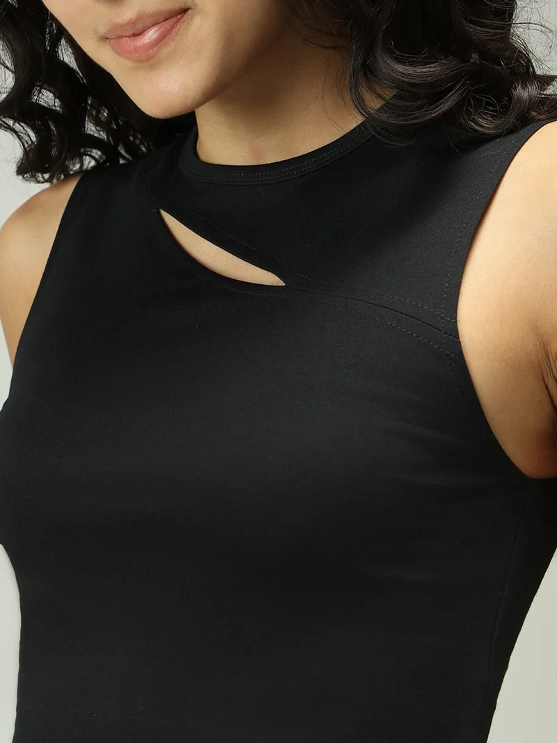 Outzidr  Black Solid Top With A Slit for Women | Best Price UAE