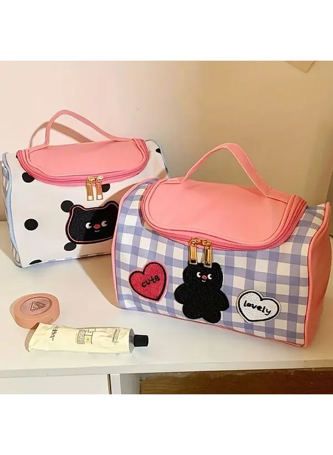 حقيبة مستحضرات تجميل بولكا دوت كات بسعة كبيرة لتخزين مستلزمات السفر باللون الوردي - Image 4