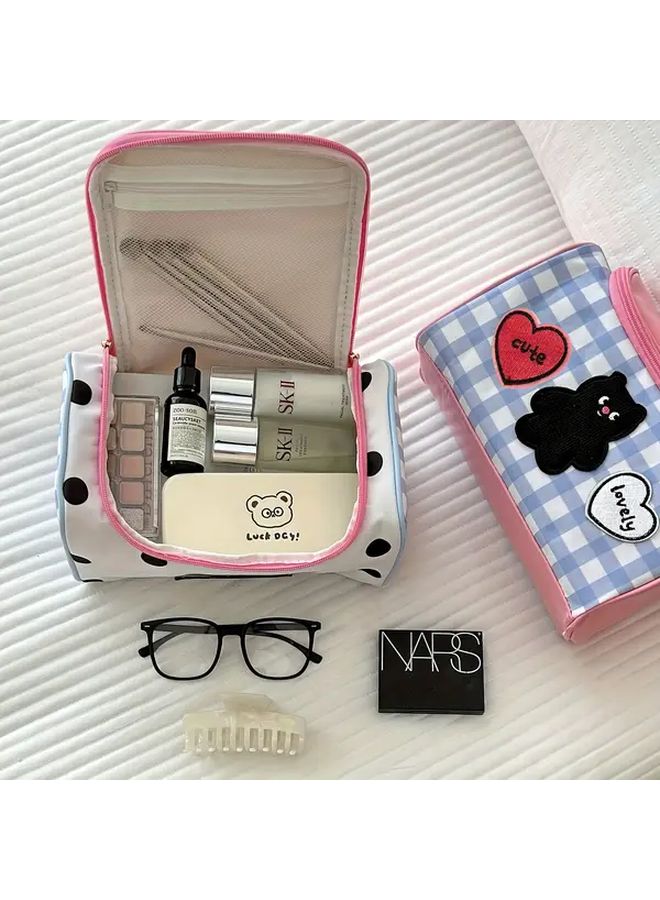 حقيبة مستحضرات تجميل بولكا دوت كات بسعة كبيرة لتخزين مستلزمات السفر باللون الوردي - Image 3